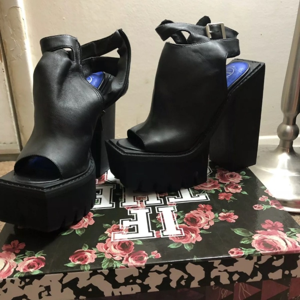 ISO Jeffrey Campbell Havana Last chunky black heel